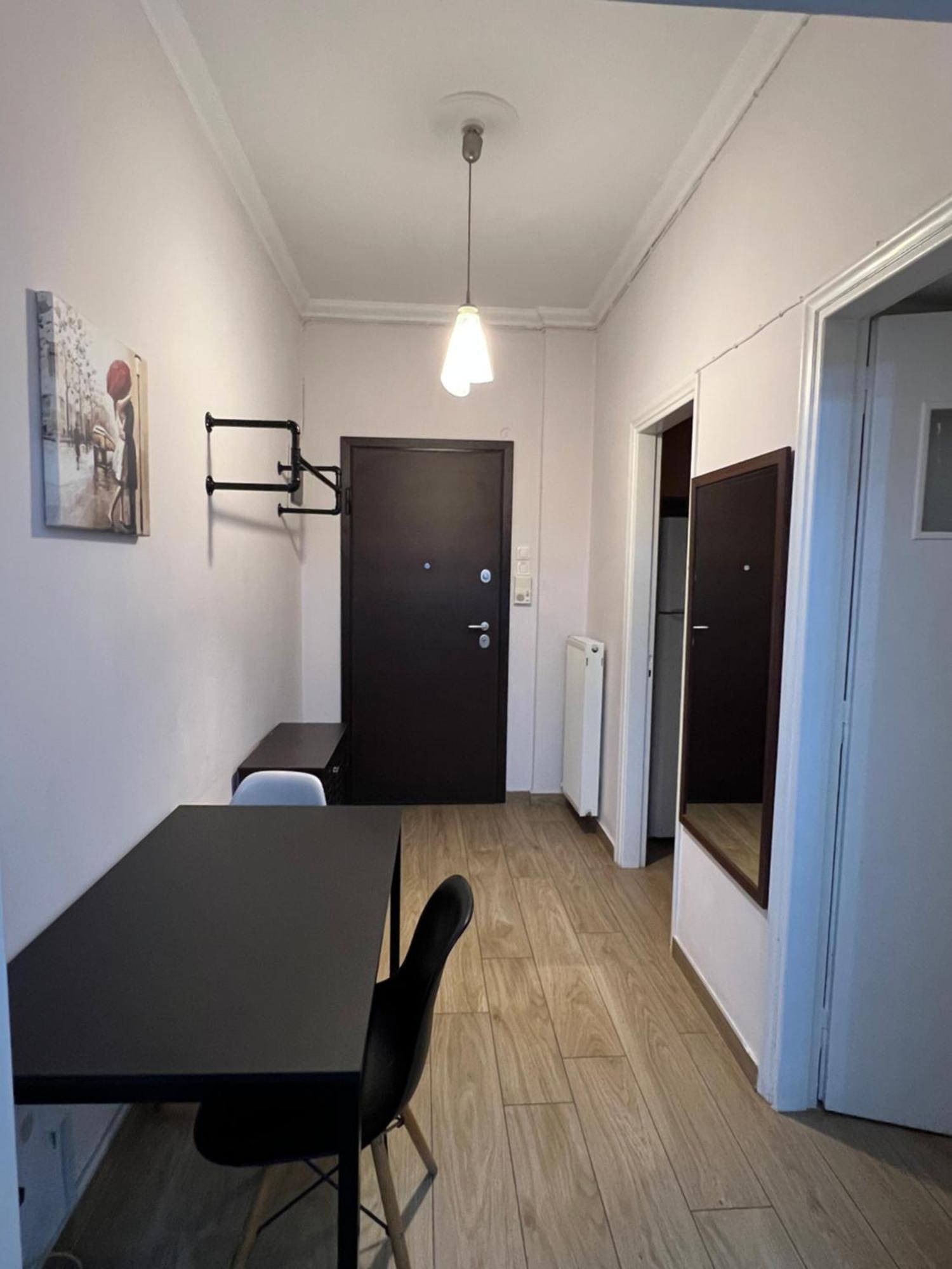 Stylish And Comfortable Apartment Athena Bagian luar foto